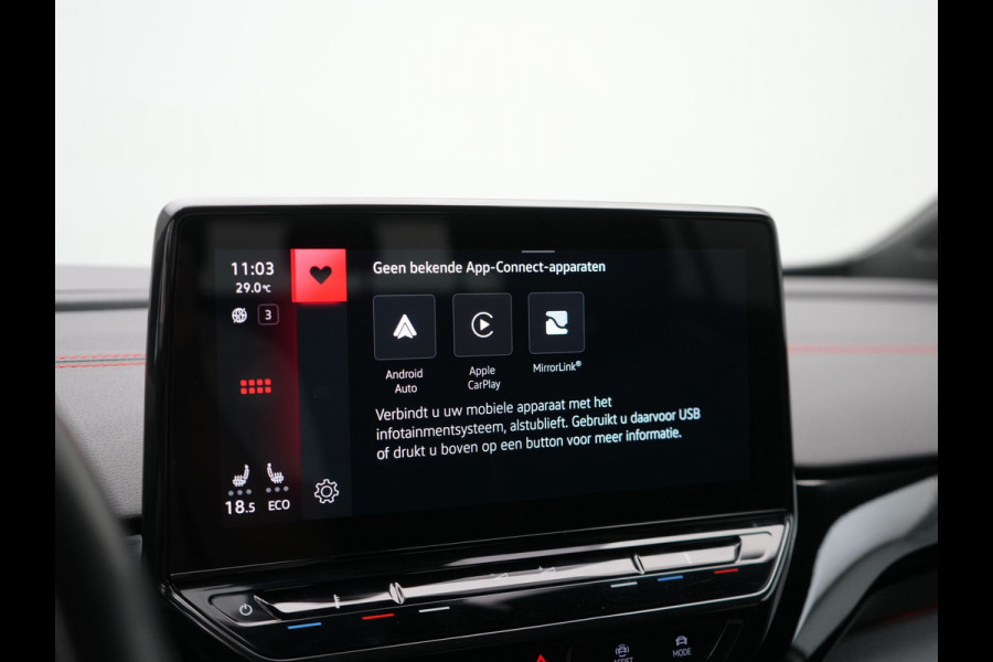 Volkswagen ID.4 GTX 4Motion 77 kWh 300pk Dealer O.H. | Trekhaak Af Fabriek | Panodak | Adaptive Cruise | Camera | IQ Light | Sportstoelen & Stuur Verwarmd | Keyless | Sfeerverlichting | Apple Carplay | Navigatie | DAB | 20"L.M |