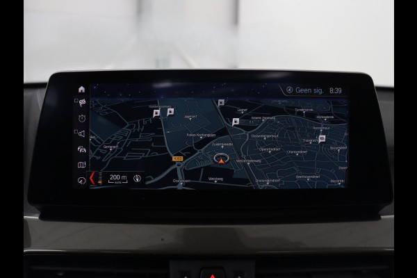 BMW X1 xDrive25e Business Edition Plus | SOH 91,4% | Panoramadak | Leder | Stoelverwarming | Sfeerverlichting | Cruise control | Navigatie | Park assist | PHEV