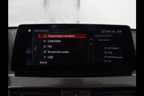 BMW X1 xDrive25e Business Edition Plus | SOH 91,4% | Panoramadak | Leder | Stoelverwarming | Sfeerverlichting | Cruise control | Navigatie | Park assist | PHEV