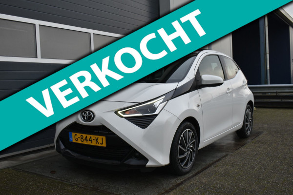 Toyota Aygo 1.0 VVT-i x-play limited el. Vouwdak cabrio