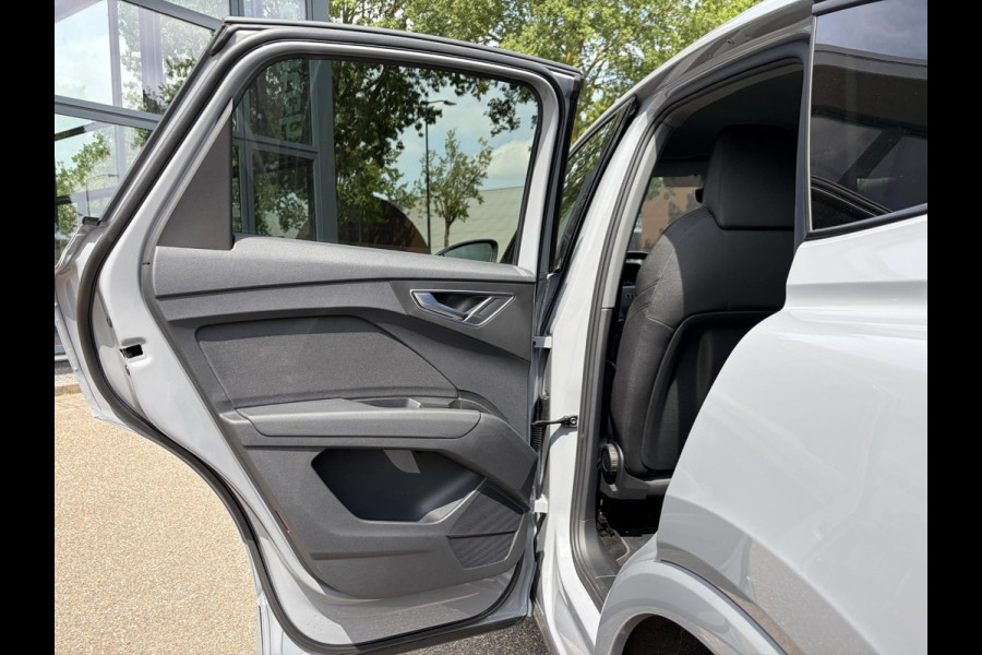 Audi Q4 Sportback e-tron 45 S Edition 82 kWh 21000 KM ! | SOH 92% | S-LINE | ADAPT. CRUISE CONTROL | STOELVERWARMING | ELEK. ACHTERKLEP | ACHTERUITRIJCAMERA