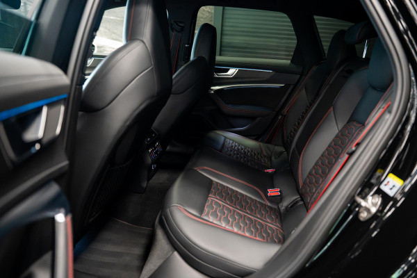 Audi RS6 Avant TFSI Quattro *Keramisch / Vierwielbesturing / Stoelventilatie / Bang & Olufsen / Soft-Close / Standverwarming / Carbon*