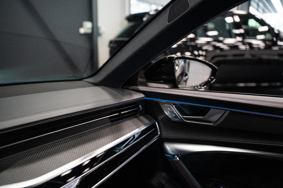 Audi RS6 Avant TFSI Quattro *Keramisch / Vierwielbesturing / Stoelventilatie / Bang & Olufsen / Soft-Close / Standverwarming / Carbon*