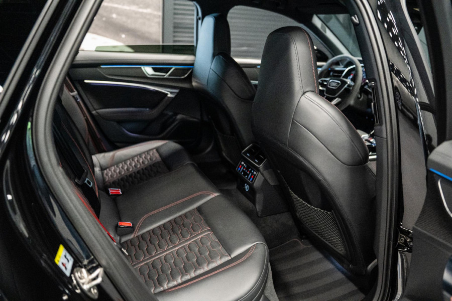 Audi RS6 Avant TFSI Quattro *Keramisch / Vierwielbesturing / Stoelventilatie / Bang & Olufsen / Soft-Close / Standverwarming / Carbon*