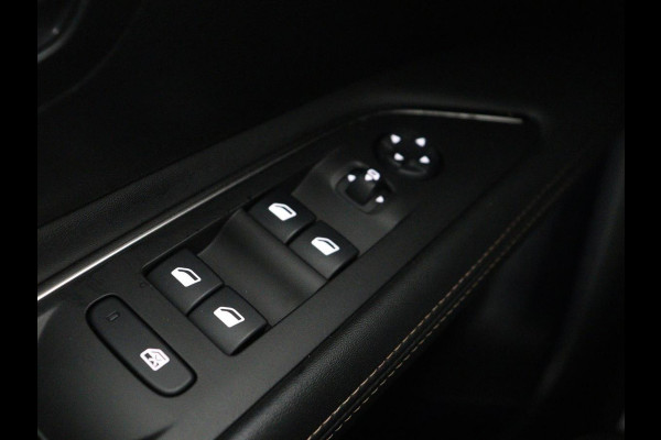 Peugeot 3008 1.6 HYbrid4 300 Première Pack | SOH 93,8% | Panoramadak | Leder/alacantara | Memory | Stoelverwarming | Carplay | 360 camera | Trekhaak | PHEV