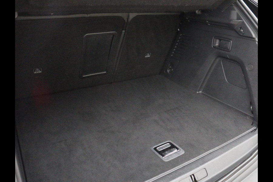 Peugeot 3008 1.6 HYbrid4 300 Première Pack | SOH 93,8% | Panoramadak | Leder/alacantara | Memory | Stoelverwarming | Carplay | 360 camera | Trekhaak | PHEV