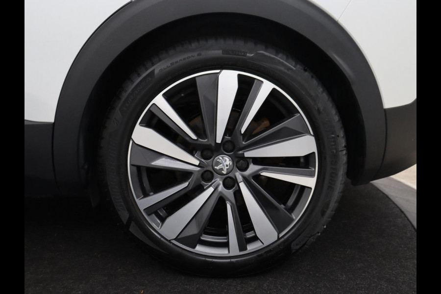 Peugeot 3008 1.6 HYbrid4 300 Première Pack | SOH 93,8% | Panoramadak | Leder/alacantara | Memory | Stoelverwarming | Carplay | 360 camera | Trekhaak | PHEV