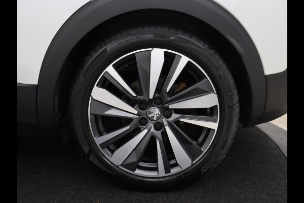 Peugeot 3008 1.6 HYbrid4 300 Première Pack | SOH 93,8% | Panoramadak | Leder/alacantara | Memory | Stoelverwarming | Carplay | 360 camera | Trekhaak | PHEV