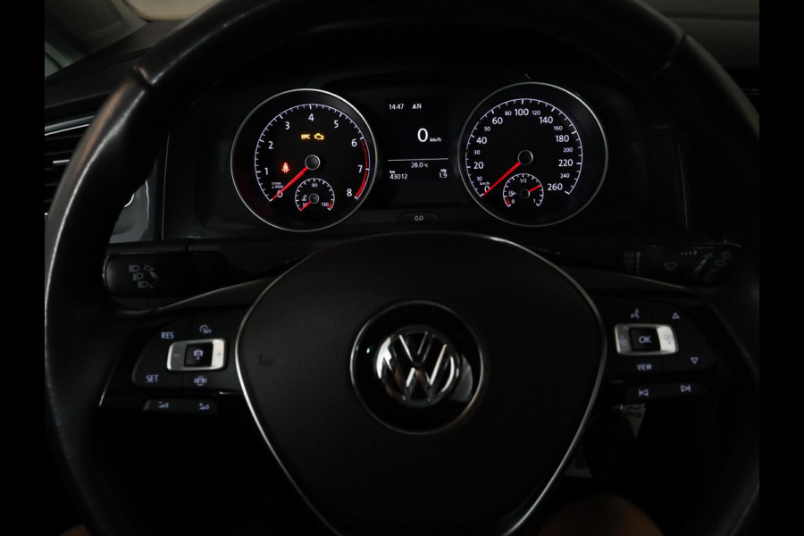Volkswagen Golf Variant 1.0 TSI Comfortline Business 115 pk | Navigatie | Parkeersensoren | Achteruitrijcamera | Adaptieve cruise control | Apple Carplay/Android Auto |