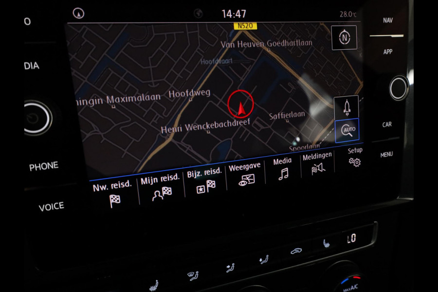 Volkswagen Golf Variant 1.0 TSI Comfortline Business 115 pk | Navigatie | Parkeersensoren | Achteruitrijcamera | Adaptieve cruise control | Apple Carplay/Android Auto |