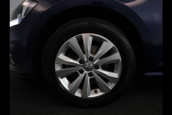Volkswagen Golf Variant 1.0 TSI Comfortline Business 115 pk | Navigatie | Parkeersensoren | Achteruitrijcamera | Adaptieve cruise control | Apple Carplay/Android Auto |