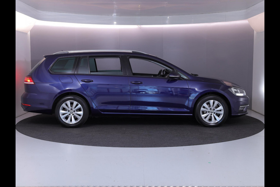 Volkswagen Golf Variant 1.0 TSI Comfortline Business 115 pk | Navigatie | Parkeersensoren | Achteruitrijcamera | Adaptieve cruise control | Apple Carplay/Android Auto |
