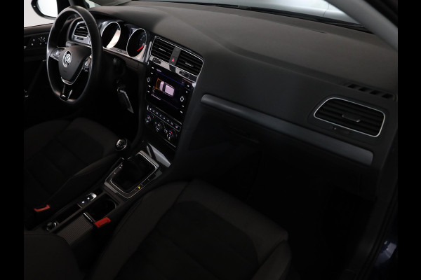 Volkswagen Golf Variant 1.0 TSI Comfortline Business 115 pk | Navigatie | Parkeersensoren | Achteruitrijcamera | Adaptieve cruise control | Apple Carplay/Android Auto |