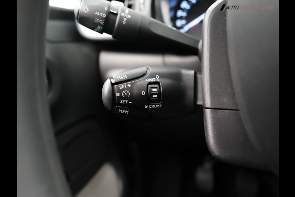 Citroën C3 1.2 PureTech Business Red & White Edition (APPLE CARPLAY,LED VERLICHTING,PARKEERSENSOREN,CLIMATE,CRUISE,TOPCONDITIE)
