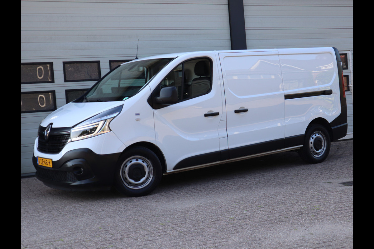 Renault Trafic 2.0 dCi 146pk Automaat Euro 6 - 2x Schuifdeur - Lang L2 - Airco - Camera