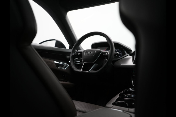 Audi e-tron GT 93 kWh 476pk Dealer O.H | Panodak | Head Up | Adaptive Cruise | 360 Camera | Laser LED | Bang & Olufsen | Lederen Sportstoelen Memory & Ventilatie | Keyless | Blis | Stuur & Stoelen Verwarmd | Navigatie | Virtual | DAB | 20"L.M |