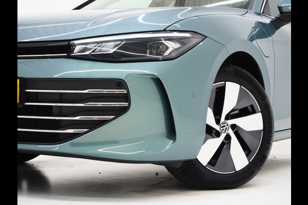 Volkswagen Passat Variant 1.5 eHybrid 204PK | Leder/Alcantara | Trekhaak | Stoelventilatie | Massage | HUD | 360 | Memory
