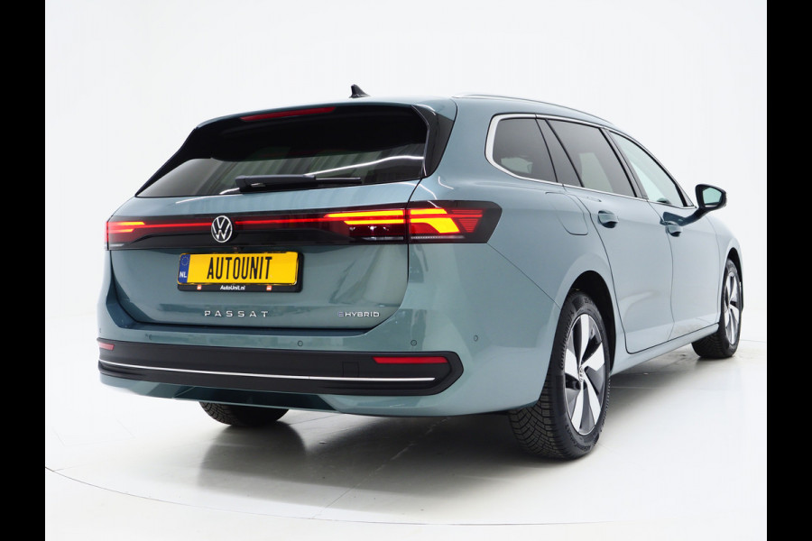 Volkswagen Passat Variant 1.5 eHybrid 204PK | Leder/Alcantara | Trekhaak | Stoelventilatie | Massage | HUD | 360 | Memory