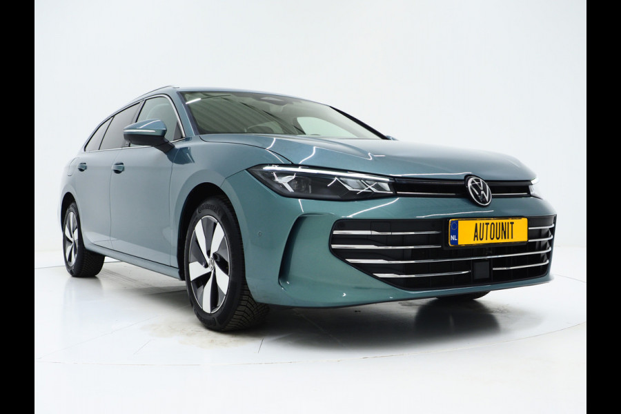 Volkswagen Passat Variant 1.5 eHybrid 204PK | Leder/Alcantara | Trekhaak | Stoelventilatie | Massage | HUD | 360 | Memory