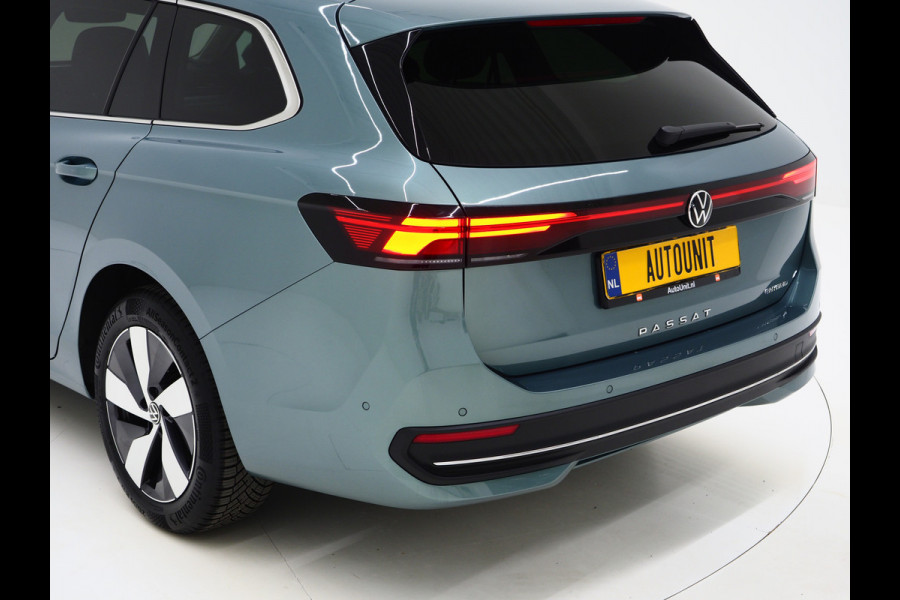 Volkswagen Passat Variant 1.5 eHybrid 204PK | Leder/Alcantara | Trekhaak | Stoelventilatie | Massage | HUD | 360 | Memory