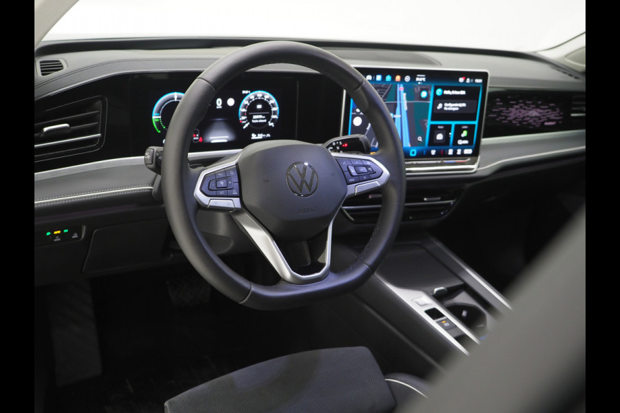 Volkswagen Passat Variant 1.5 eHybrid 204PK | Leder/Alcantara | Trekhaak | Stoelventilatie | Massage | HUD | 360 | Memory