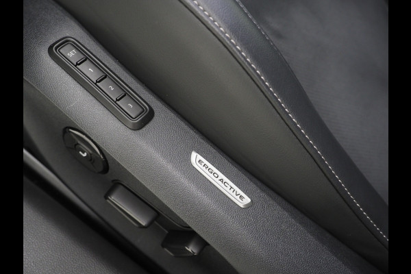 Volkswagen Passat Variant 1.5 eHybrid 204PK | Leder/Alcantara | Trekhaak | Stoelventilatie | Massage | HUD | 360 | Memory