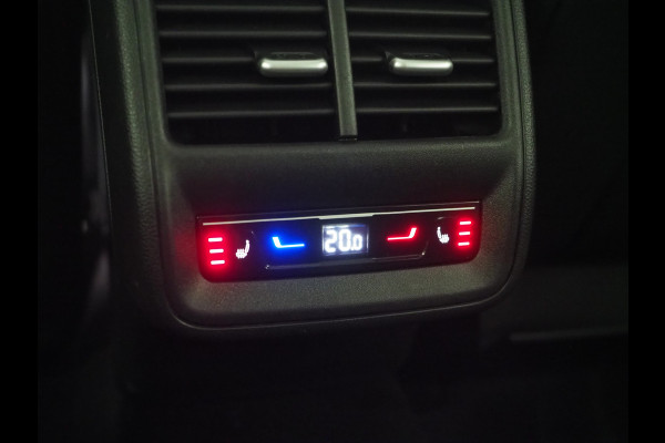 Volkswagen Passat Variant 1.5 eHybrid 204PK | Leder/Alcantara | Trekhaak | Stoelventilatie | Massage | HUD | 360 | Memory