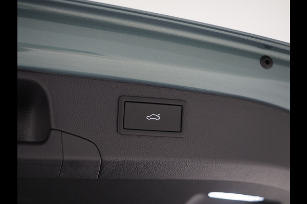 Volkswagen Passat Variant 1.5 eHybrid 204PK | Leder/Alcantara | Trekhaak | Stoelventilatie | Massage | HUD | 360 | Memory