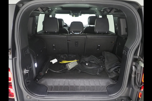 Land Rover Defender 110 2.0 P400e 110 | Panoramadak | Trekhaak | Leder | Stoelventilatie | Luchtvering | 360 | Memory
