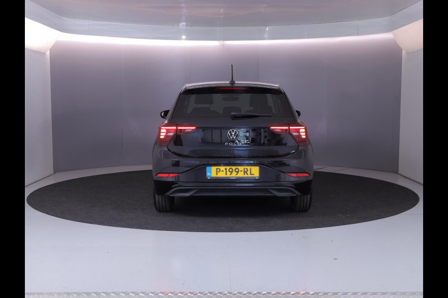 Volkswagen Polo 1.0 TSI Life Business 95 pk Automaat (DSG) | Navigatie | Parkeersensoren | Adaptieve cruise control | Autom. airco | Stoelverwarming |