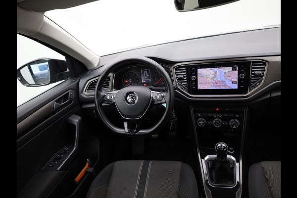 Volkswagen T-Roc 1.0 TSI Style | Trekhaak | Apple Carplay/ Android Auto | Prijs Rijklaar!!