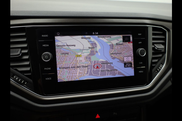 Volkswagen T-Roc 1.0 TSI Style | Trekhaak | Apple Carplay/ Android Auto | Prijs Rijklaar!!