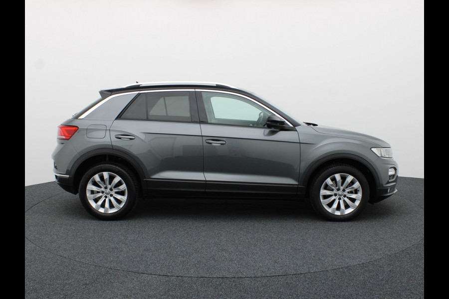 Volkswagen T-Roc 1.0 TSI Style | Trekhaak | Apple Carplay/ Android Auto | Prijs Rijklaar!!