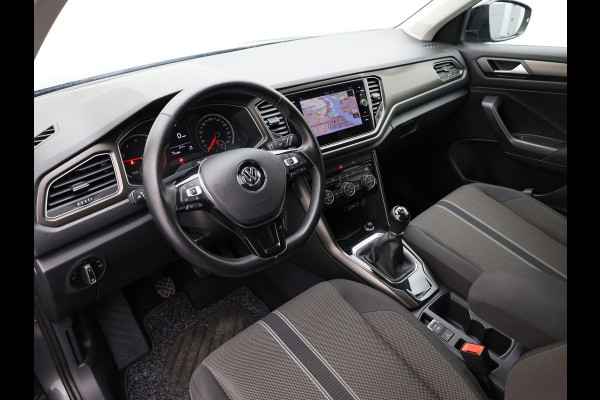 Volkswagen T-Roc 1.0 TSI Style | Trekhaak | Apple Carplay/ Android Auto | Prijs Rijklaar!!