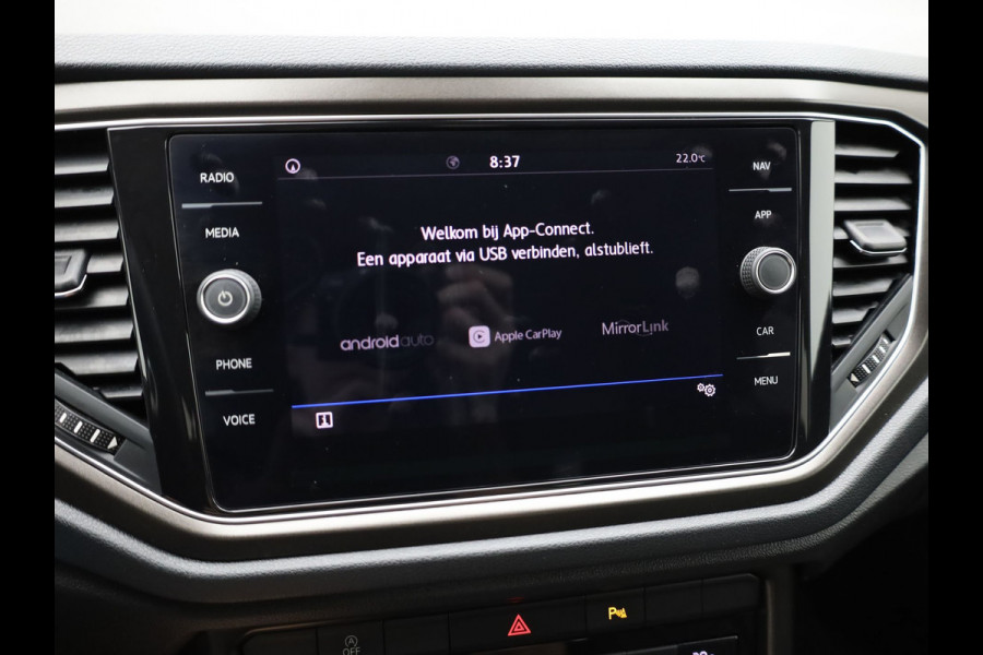 Volkswagen T-Roc 1.0 TSI Style | Trekhaak | Apple Carplay/ Android Auto | Prijs Rijklaar!!