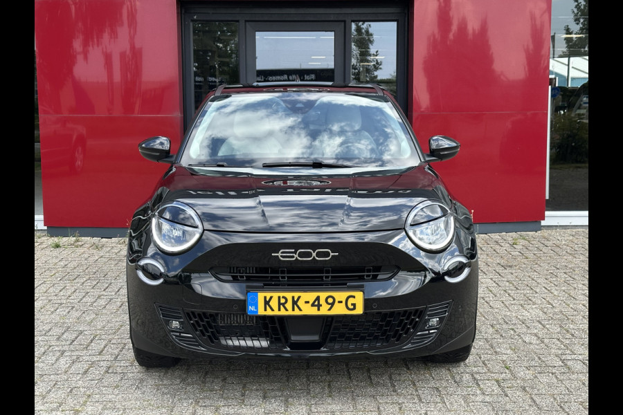 Fiat 600 1.2 Hybrid Urban | Stoelverwarming | Pack Style | Pack Comfort