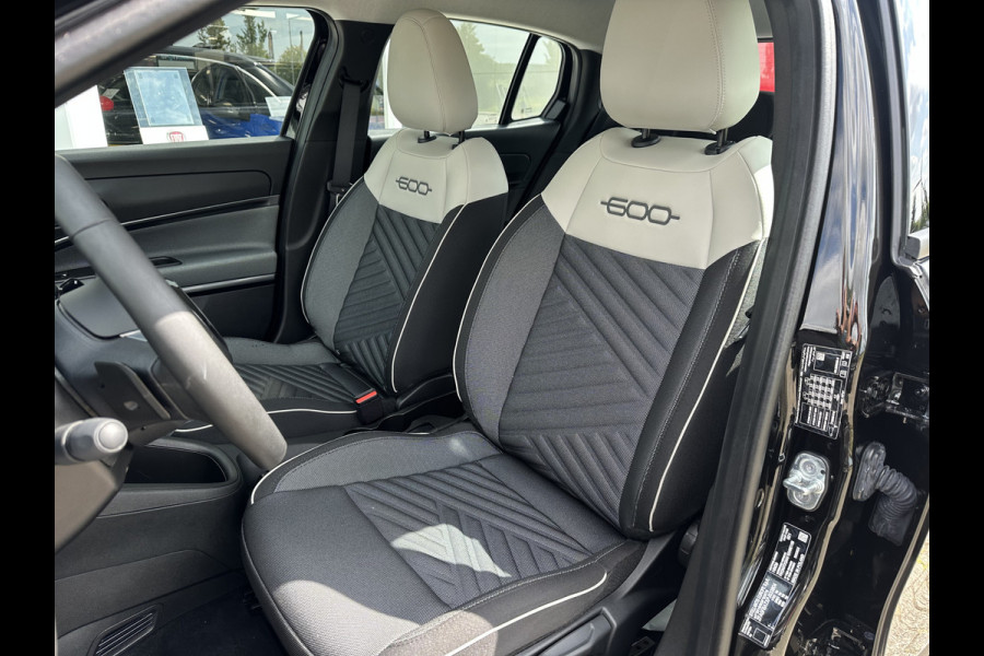 Fiat 600 1.2 Hybrid Urban | Stoelverwarming | Pack Style | Pack Comfort