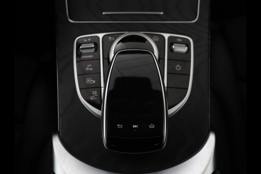 Mercedes-Benz C-Klasse 300 e Business Solution AMG Limited | SOH 89,3% | Panoramadak | Leder/alacantara | Stoelverwarming | Carplay | 360 Camera | Park assist | Climate control | PHEV