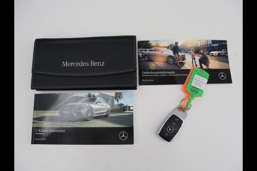 Mercedes-Benz C-Klasse 300 e Business Solution AMG Limited | SOH 89,3% | Panoramadak | Leder/alacantara | Stoelverwarming | Carplay | 360 Camera | Park assist | Climate control | PHEV