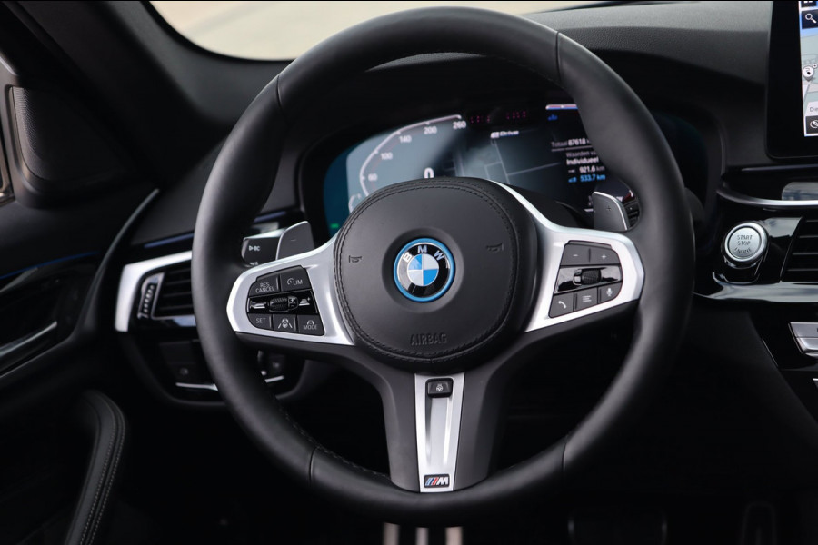 BMW 5 Serie 545e xDrive M Sport / 50 Jahre / PANO / HK / LASER / HUD / 2X MEMORY / CAMERA / SHADOW LINE