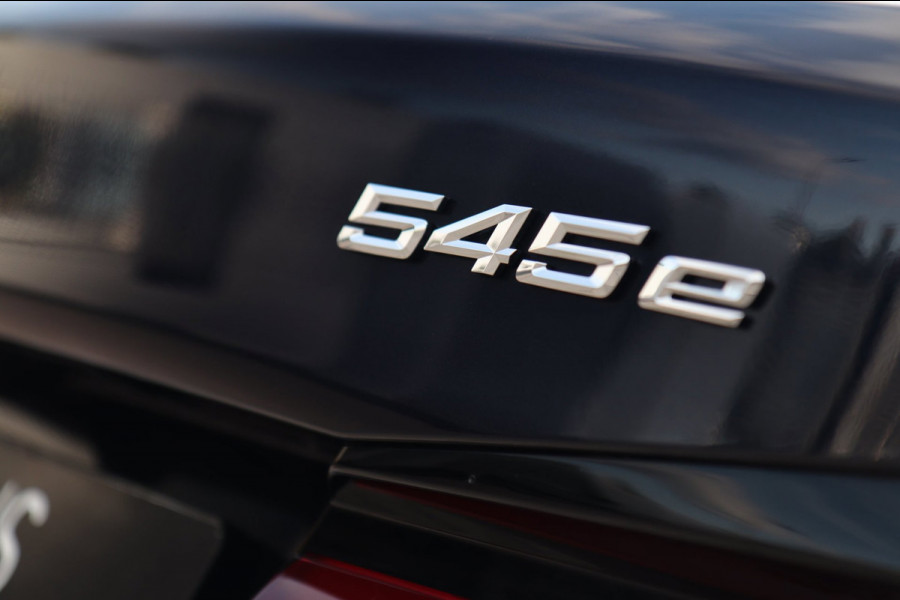 BMW 5 Serie 545e xDrive M Sport / 50 Jahre / PANO / HK / LASER / HUD / 2X MEMORY / CAMERA / SHADOW LINE