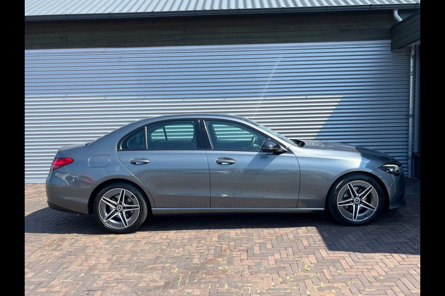 Mercedes-Benz C-Klasse 180 Line lage km nw model AMG