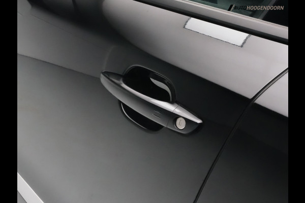 Peugeot e-2008 EV Allure 50 kWh Sport SOH 90% (APPLE CARPLAY,LED,PREMIUM-STOELEN,KEYLESS,STOELVERWARMING,ADAPTIVE CRUISE,CAMERA)