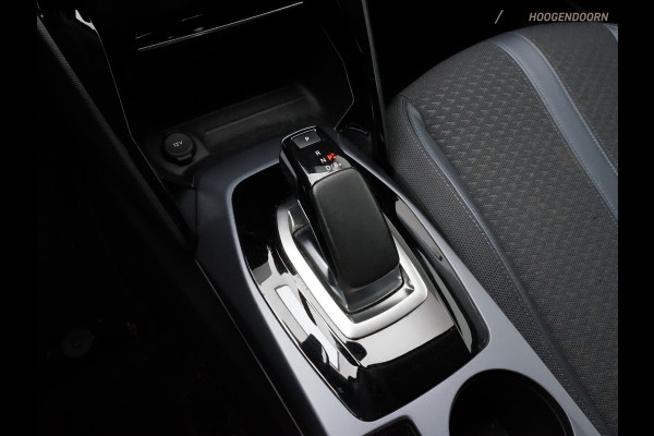 Peugeot e-2008 EV Allure 50 kWh Sport SOH 90% (APPLE CARPLAY,LED,PREMIUM-STOELEN,KEYLESS,STOELVERWARMING,ADAPTIVE CRUISE,CAMERA)