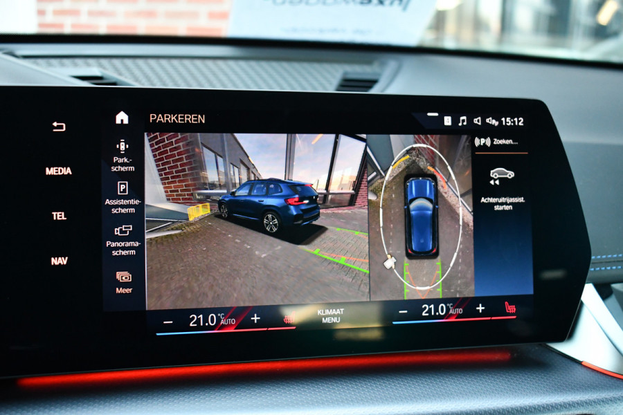 BMW iX1 xDrive30 M-Sport Pano Trekh ACC H/K HUD 360 e-zetels Frozen-Grey