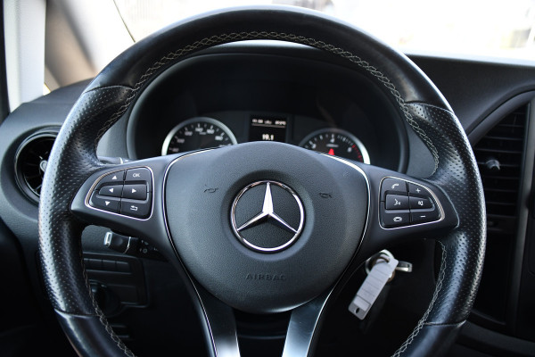 Mercedes-Benz Vito 124 CDI L3 DC PB Edition Camera, Cruise, Carplay, Stoelverwarming, 237pk, Automaat, Multimedia, Trekhaak, Uniek!