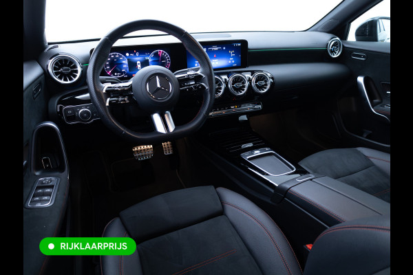 Mercedes-Benz A-Klasse 250 e Star Edition AMG Line Night Facelift | Adap. Cruise | Stoelverw. | Sfeerverlichting | Navigatie | App. connect | Camera, Dodehoek waarschuwing, All season banden