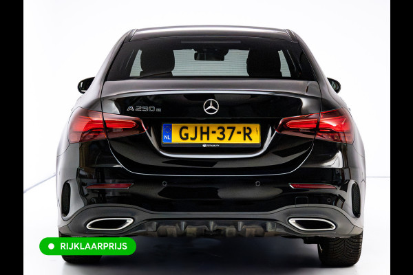 Mercedes-Benz A-Klasse 250 e Star Edition AMG Line Night Facelift | Adap. Cruise | Stoelverw. | Sfeerverlichting | Navigatie | App. connect | Camera, Dodehoek waarschuwing, All season banden