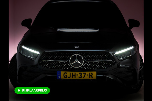 Mercedes-Benz A-Klasse 250 e Star Edition AMG Line Night Facelift | Adap. Cruise | Stoelverw. | Sfeerverlichting | Navigatie | App. connect | Camera, Dodehoek waarschuwing, All season banden