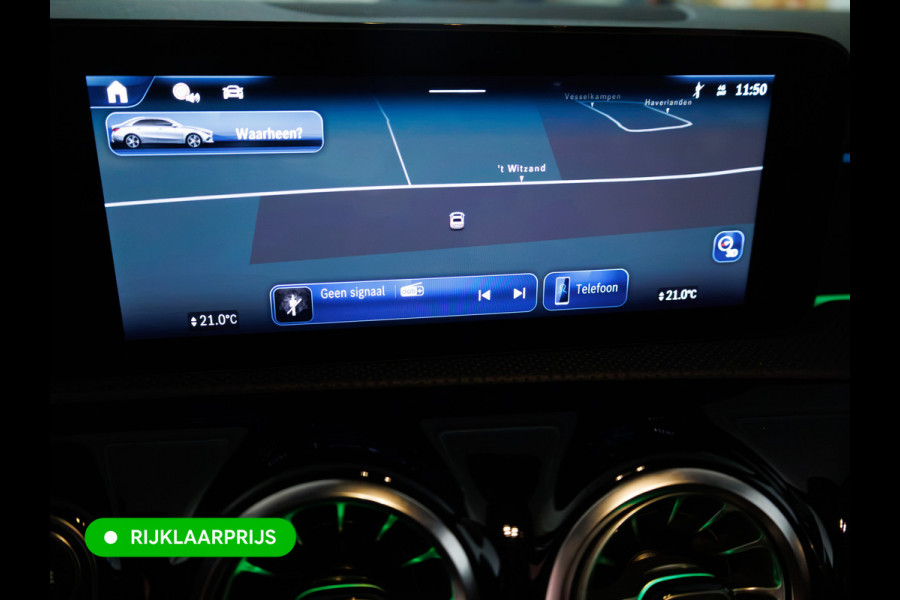 Mercedes-Benz A-Klasse 250 e Star Edition AMG Line Night Facelift | Adap. Cruise | Stoelverw. | Sfeerverlichting | Navigatie | App. connect | Camera, Dodehoek waarschuwing, All season banden